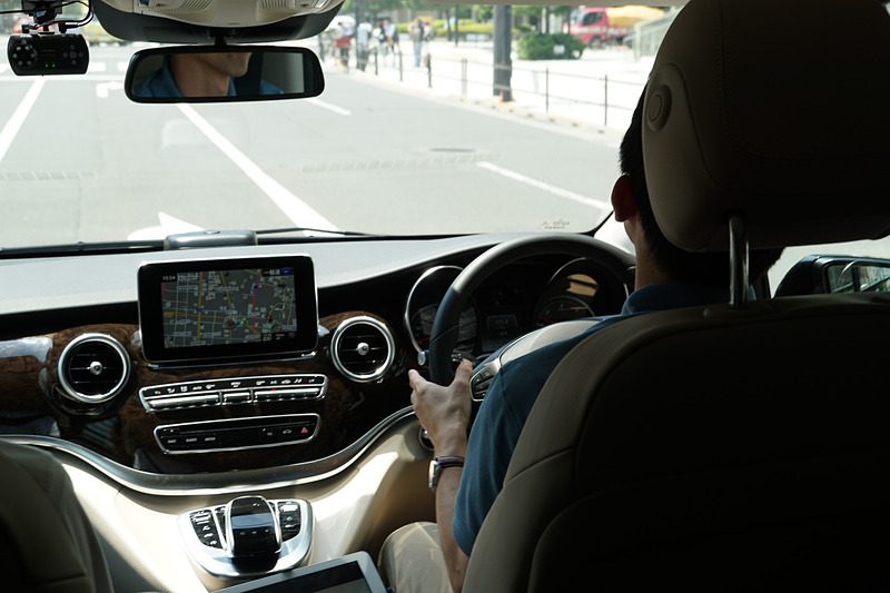 実証実験では外部に委託したドライバーがクルマを運転する