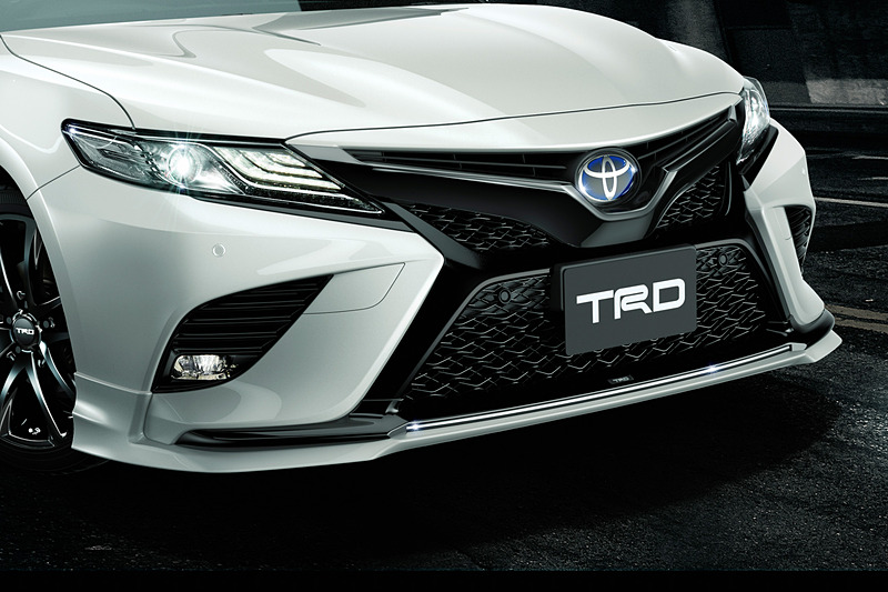 WS専用フロントスポイラー：5万3000円（税別：塗装済）、4万9000円（税別：素地）