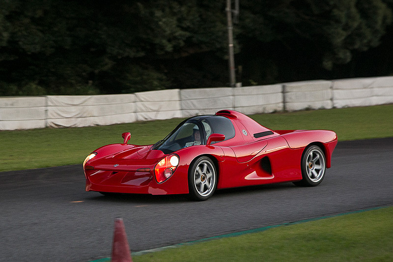 2016年11月5日に開催された「ヤマハ歴史車両デモ走行・見学会」でデモ走行した「OX99-11」