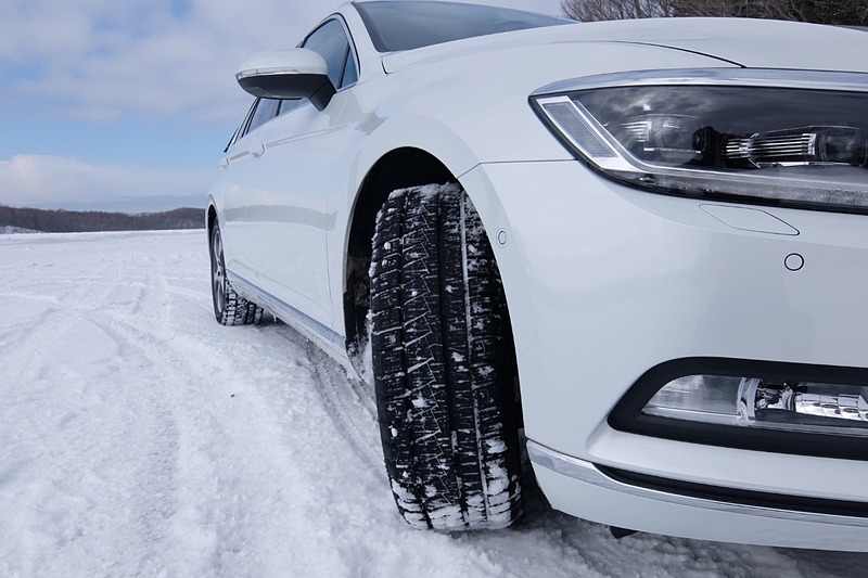 乗用車用スタッドレスタイヤ「WINGUARD ice2」