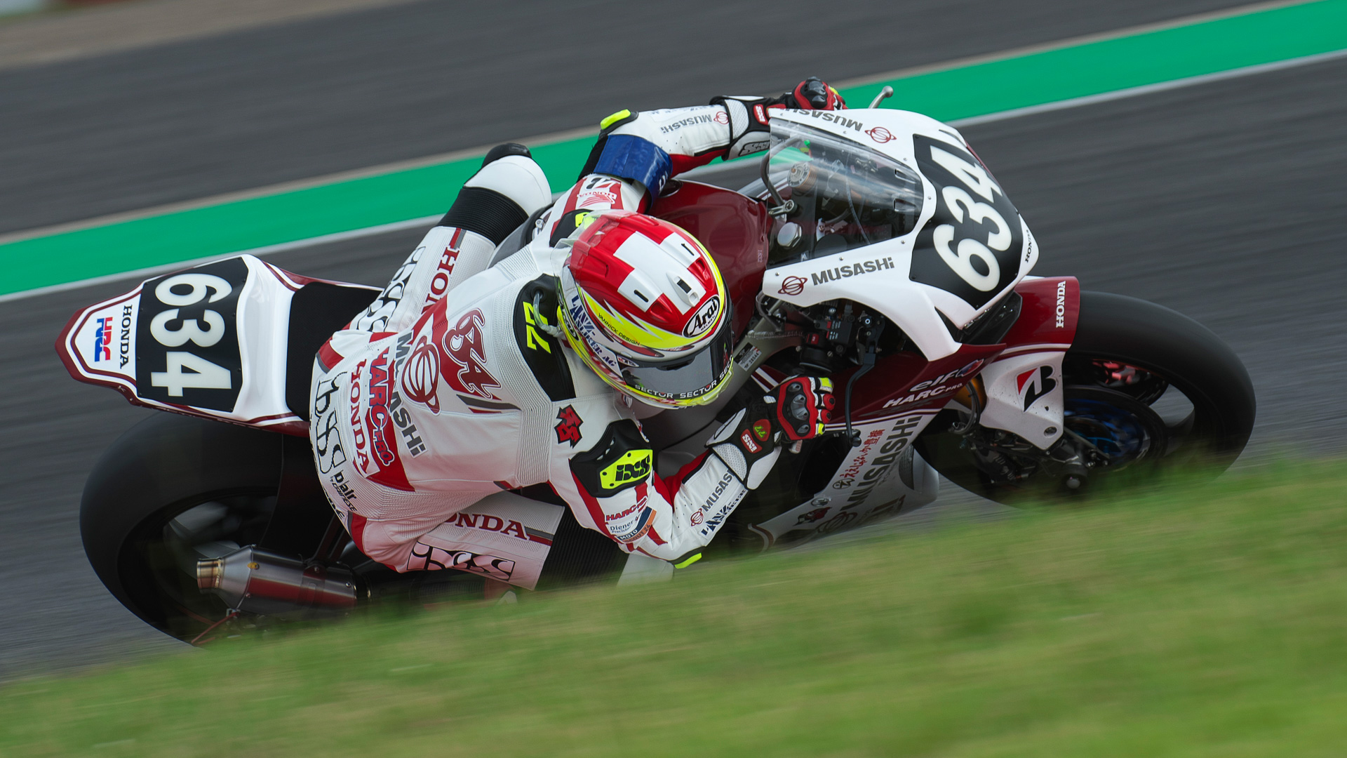 鈴鹿サーキットで7月26日～29日に開催された「2017-2018 FIM世界耐久選手権最終戦“コカ･コーラ”鈴鹿8時間耐久ロードレース第41回大会」