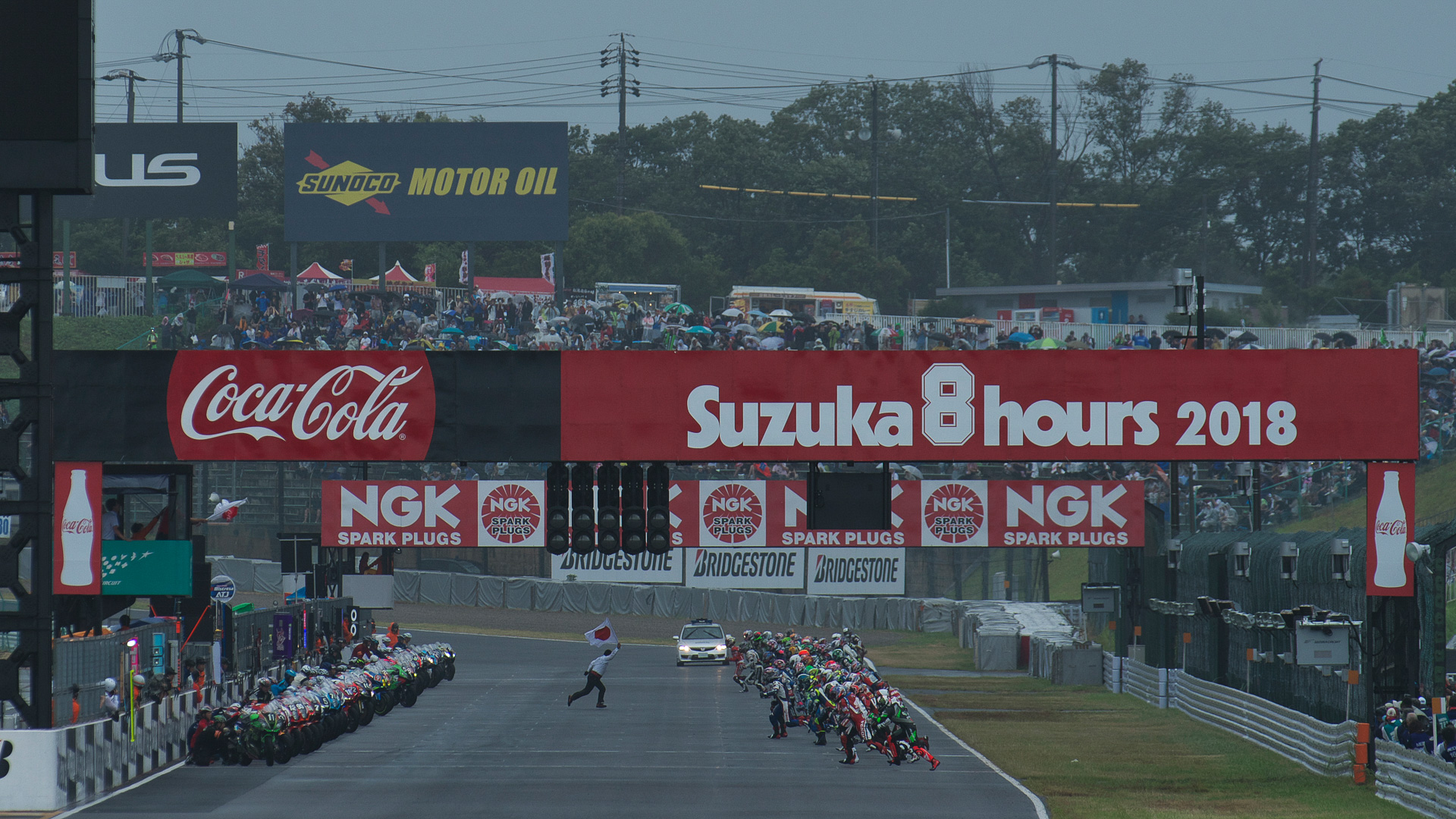 鈴鹿サーキットで7月26日～29日に開催された「2017-2018 FIM世界耐久選手権最終戦“コカ･コーラ”鈴鹿8時間耐久ロードレース第41回大会」