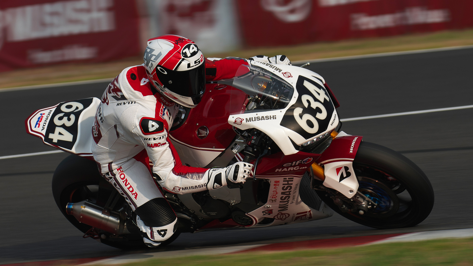 鈴鹿サーキットで7月26日～29日に開催された「2017-2018 FIM世界耐久選手権最終戦“コカ･コーラ”鈴鹿8時間耐久ロードレース第41回大会」