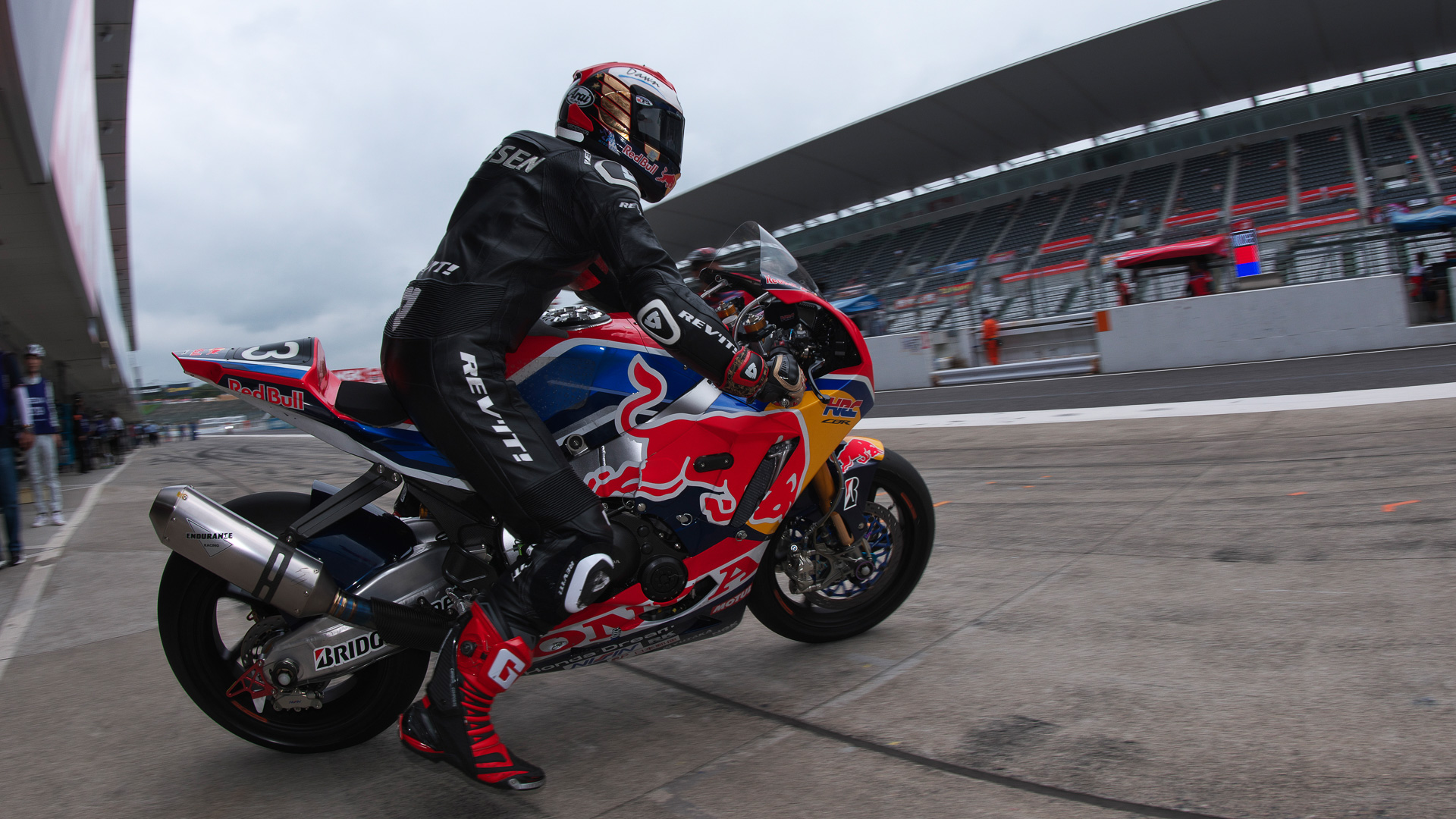 鈴鹿サーキットで7月26日～29日に開催された「2017-2018 FIM世界耐久選手権最終戦“コカ･コーラ”鈴鹿8時間耐久ロードレース第41回大会」