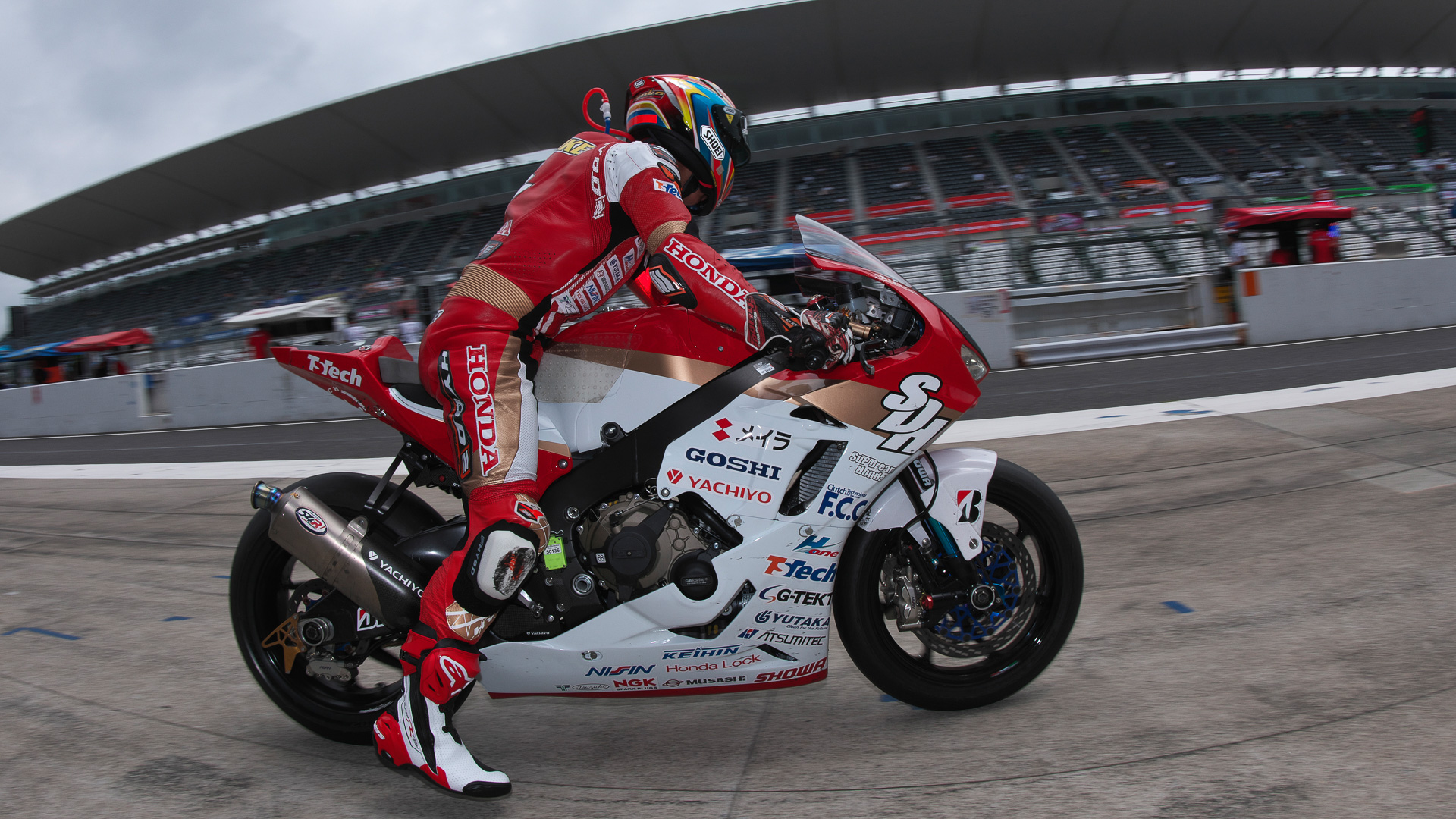 鈴鹿サーキットで7月26日～29日に開催された「2017-2018 FIM世界耐久選手権最終戦“コカ･コーラ”鈴鹿8時間耐久ロードレース第41回大会」