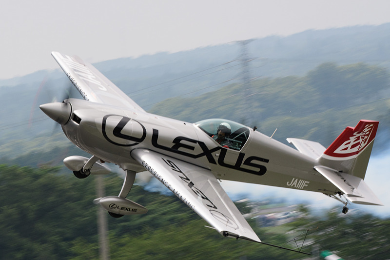 決勝日のフライトはさらに高度を下げ、チャレンジングな飛行を披露した