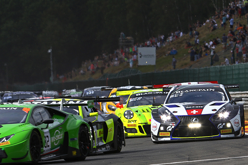 右端はレクサスRC F GT3 14号車