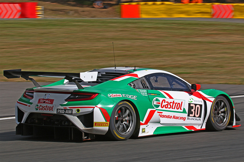 リアから、アキュラ ホンダNSX GT3