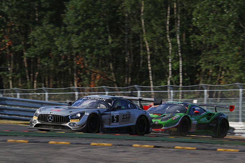 メルセデス AMG GT3 と マクラーレン 650 S GT3