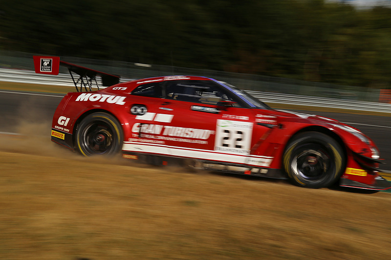 日産 GT-R 22号車