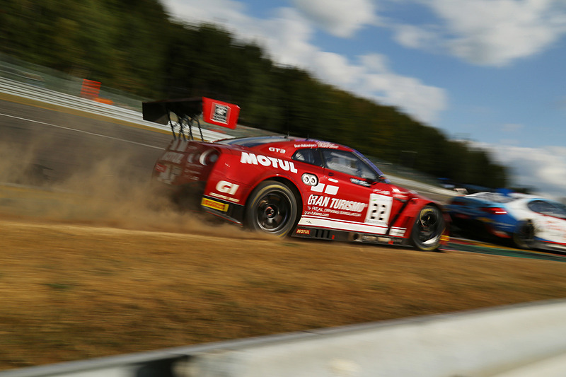 日産 GT-R 22号車