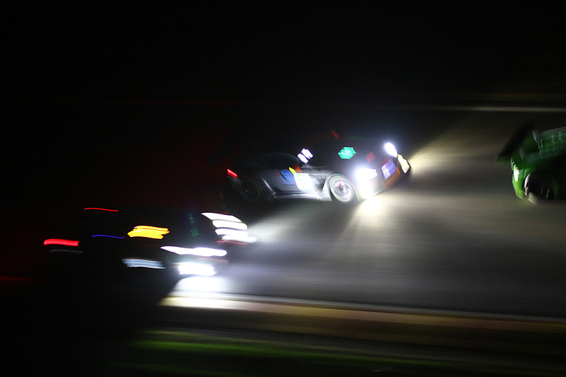 夕闇のプーオンコーナー付近