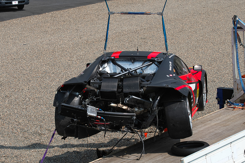 リアの構造部材までダメージを負った34号車 Modulo KENWOOD NSX GT3。第5戦富士は出場できない状態と判断された