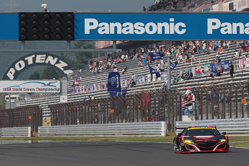 フリー走行をこなしていた34号車 Modulo KENWOOD NSX GT3