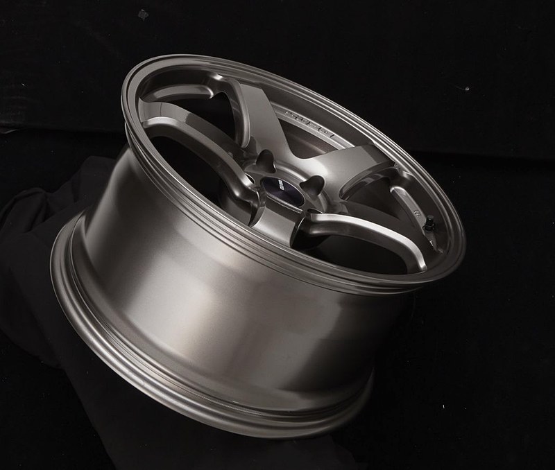 「PerformanceLine」シリーズの新ホイール「PF05」