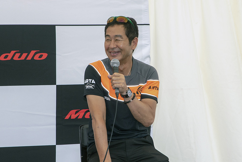 Modulo開発アドバイザーの土屋圭市氏。ステップワゴンやフリードのModulo Xでは2列目、3列目の乗り味をとても重視していることなどが紹介された