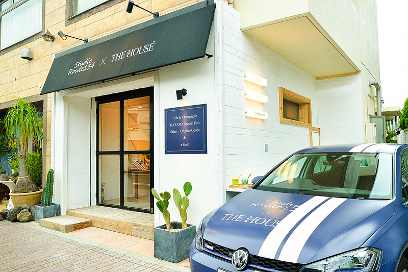 コラボカフェではTHE HOUSEのオリジナルグッズ、Studio Route134がセレクトしたアパレル製品や雑貨などの販売も実施