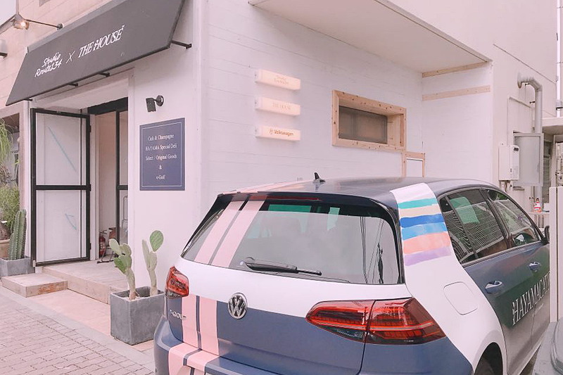 コラボカフェではTHE HOUSEのオリジナルグッズ、Studio Route134がセレクトしたアパレル製品や雑貨などの販売も実施