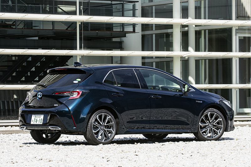 こちらはハイブリッドモデルの「HYBRID G“Z”」（268万9200円）