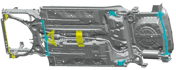 SPORTS SPECではボディ補強（フロントクロスバー、フロント＆リアサスペンションメンバーステー、トンネルステー、リアクロスバー）が実施されるとともに、専用のアルミホイール＆タイヤ、サスペンションチューニングなどによって優れた高速安定性と上質な乗り心地の両立を図った