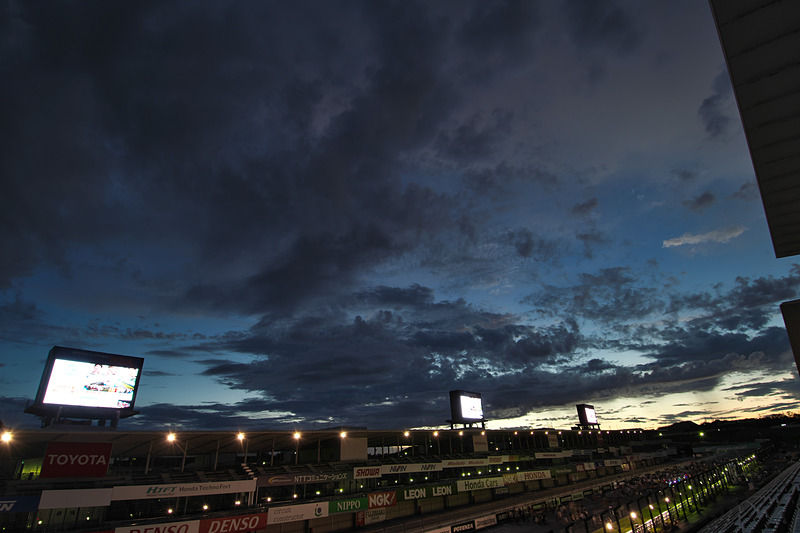 8月12日の「コチラレーシングカップ」は路面ウエットのためグリッドウォークとなった