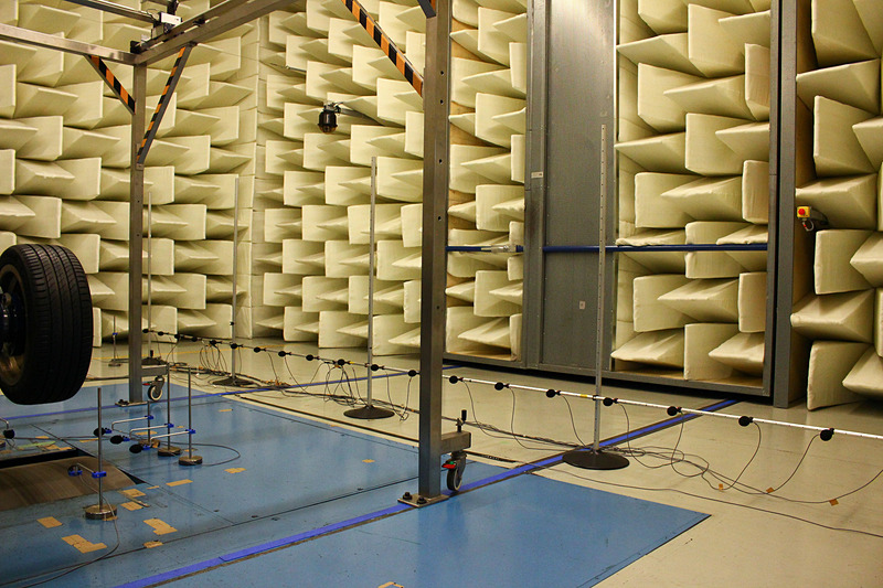 「日本ミシュランタイヤ 太田サイト」の半無響室