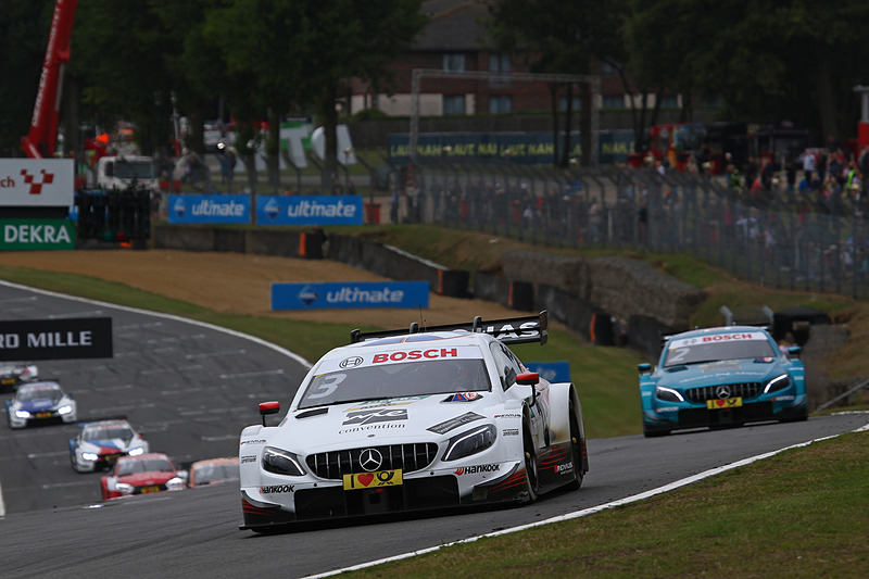 トップを走るポール・ディレスタ