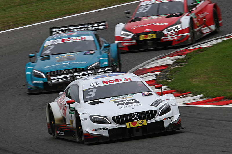 10周に渡り展開されたポール・ディレスタ、ガリー・パフェット、レネ・ラストの3台の争い