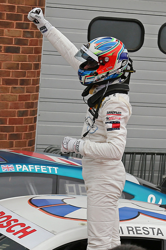 今期2勝目を挙げてガッツポーズするポール・ディレスタ