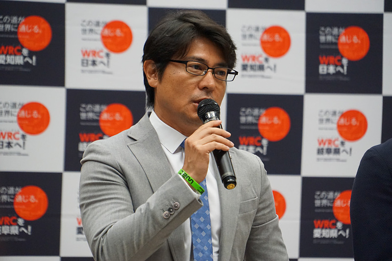 フリーアナウンサーの安東弘樹氏。日本カー・オブ・ザ・イヤー選考委員を務めるなど、ジャーナリストとして自動車やモータースポーツに愛情を注ぐ