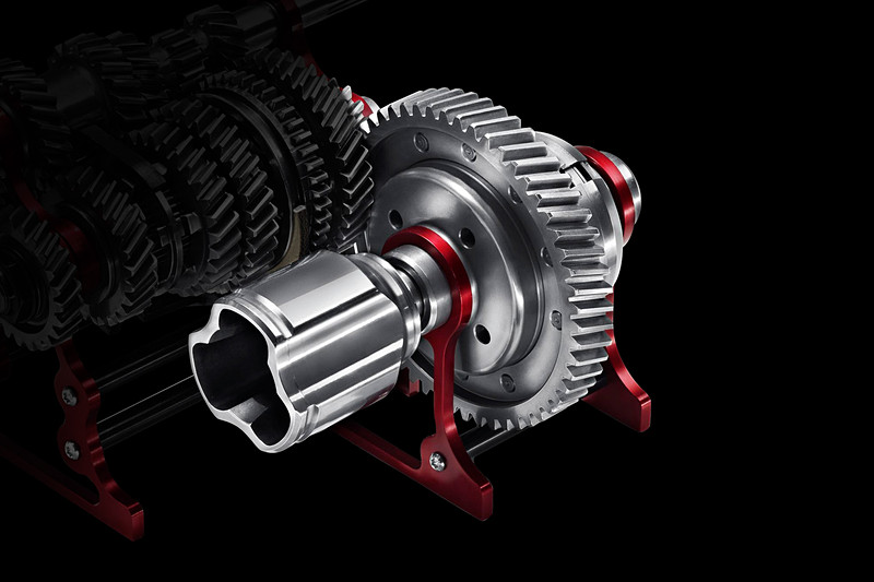 Sabelt製スポーツシートや機械式LSDで「操る楽しさ」を凝縮