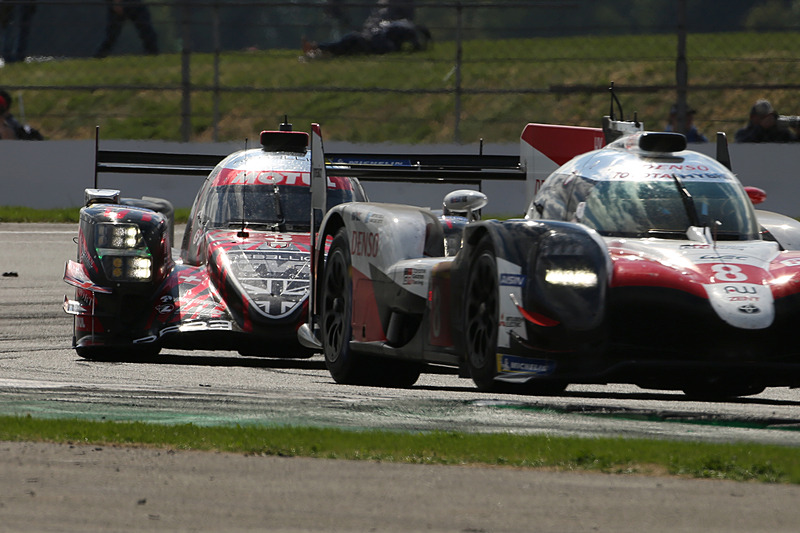 レベリオンレーシング 3号車