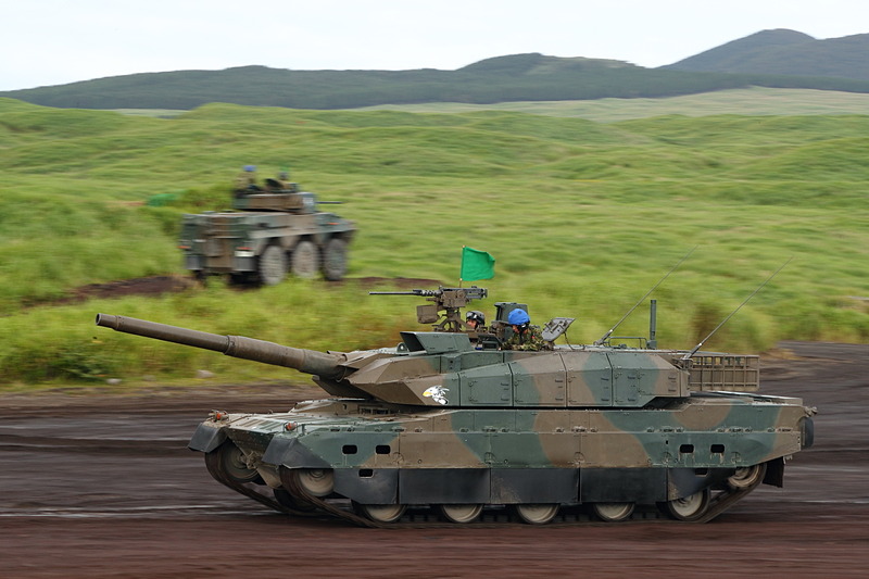 戦車・装甲車だけでも約80両が参加する富士総合火力演習