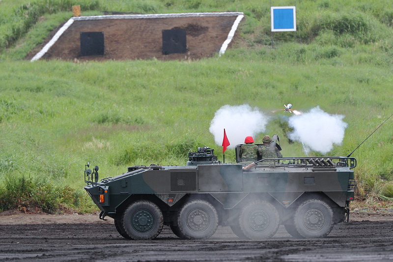 96式装輪装甲車