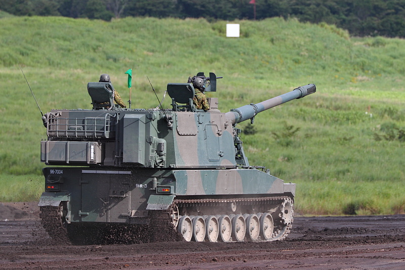 99式自走155mmりゅう弾砲