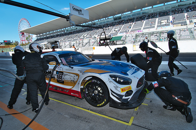 888号車 Mercedes-AMG Team GruppeM Racing（Mercedes-AMG GT3、ラファエル・マルチェッロ/マロ・エンゲル/トリスタン・ヴォーティエ組）