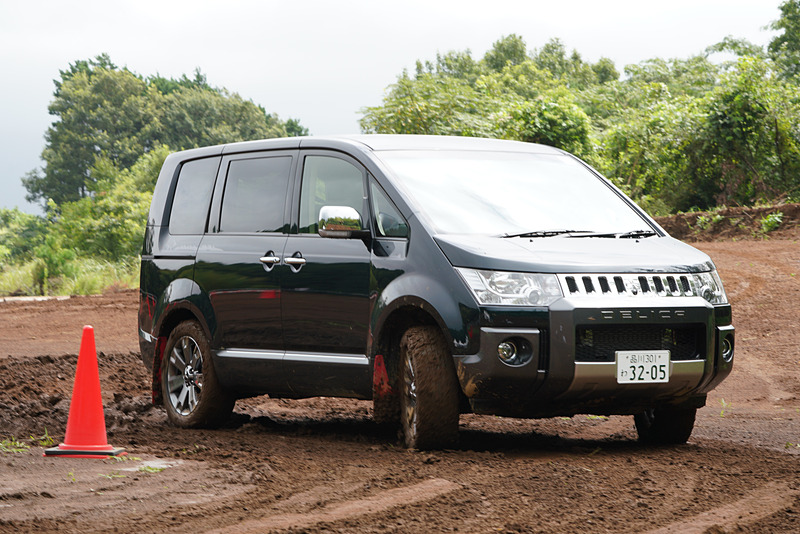 スラロームのトレーニングの様子