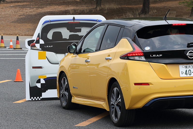 リーフで「インテリジェント エマージェンシーブレーキ」を体感
