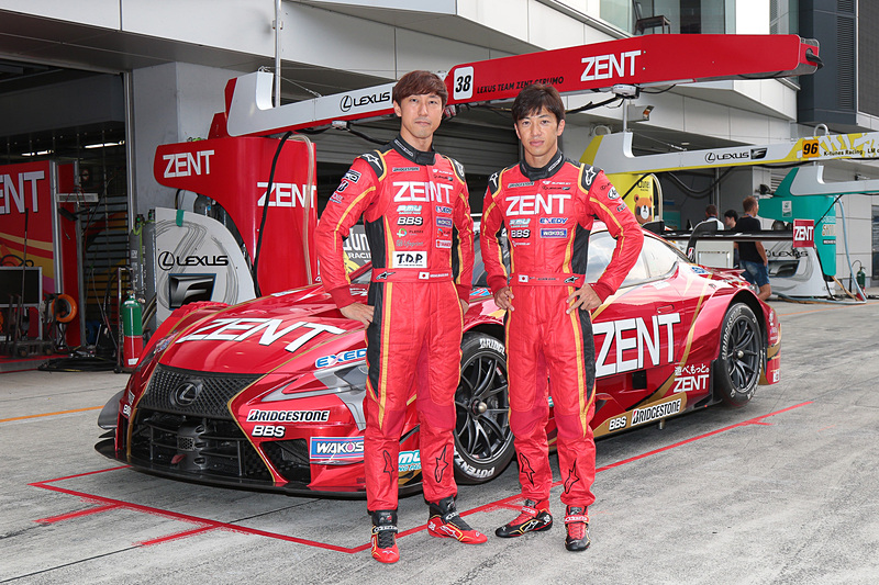 GT500クラス38号車 ZENT CERUMO LC500の石浦宏明選手（左）・立川祐路選手（右）