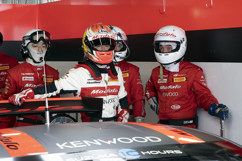 2番手は大津選手。2分04秒108というNSX勢ではトップタイムをマーク