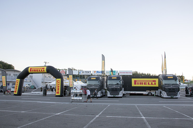 こちらはピレリのタイヤサービス。今回は初めて使うタイヤだったので、普段からピレリを使っている欧州勢に大きな差を付けられたが、データがある来年にリベンジを期待したい