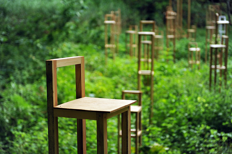 聞こえるのは鳥のさえずりだけ