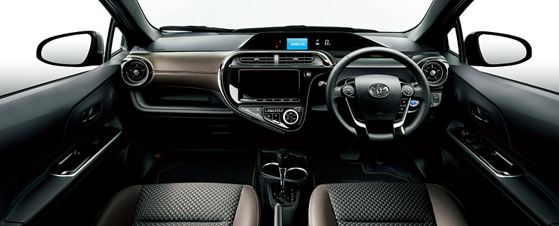 Crossover“Glam”のインテリア