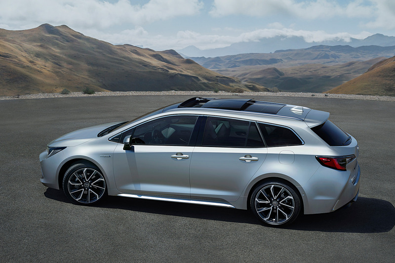 カローラ スポーツのワゴンバージョン「カローラ ツーリング スポーツ」