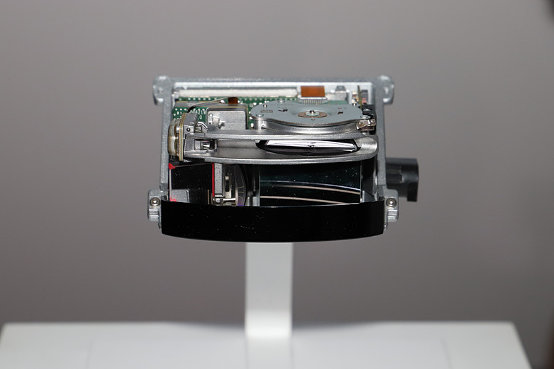 A7 スポーツバック/A8に採用されたレーザースキャナーの実物。読み取ったものはセントラルドライバーズアシスタンス「zFAS」で処理される