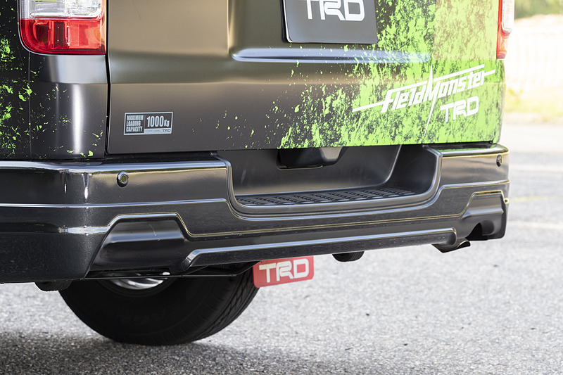 「リアバンパースポイラー」はPPE製