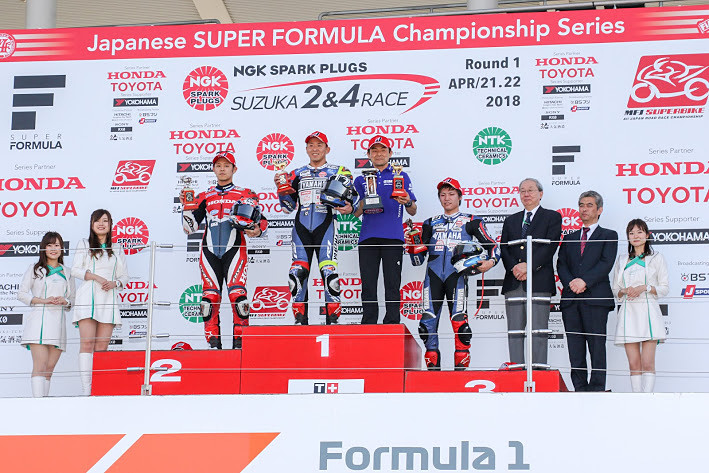 鈴鹿サーキットクイーンの活動の様子