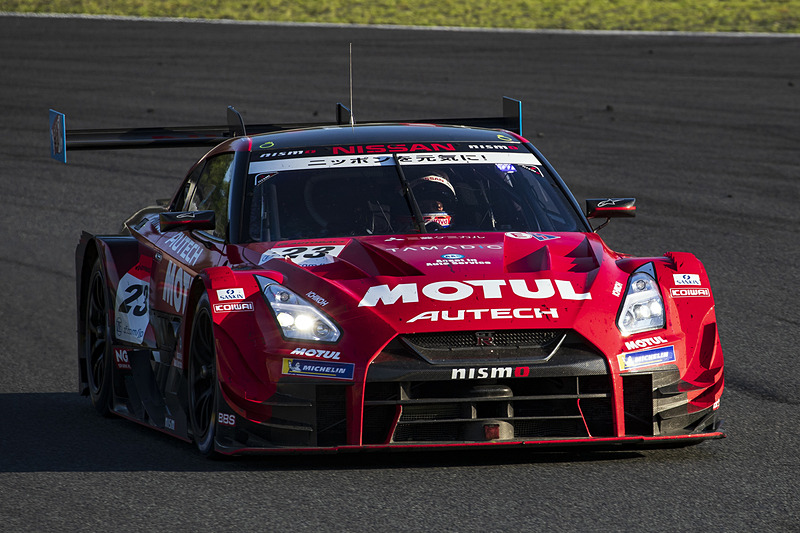 サンディスクの製品は、SUPER GTに参加する全レーシングマシンが搭載する車載カメラの映像記録用に使用されている。耐熱性や耐振動性など高い信頼性を実現している