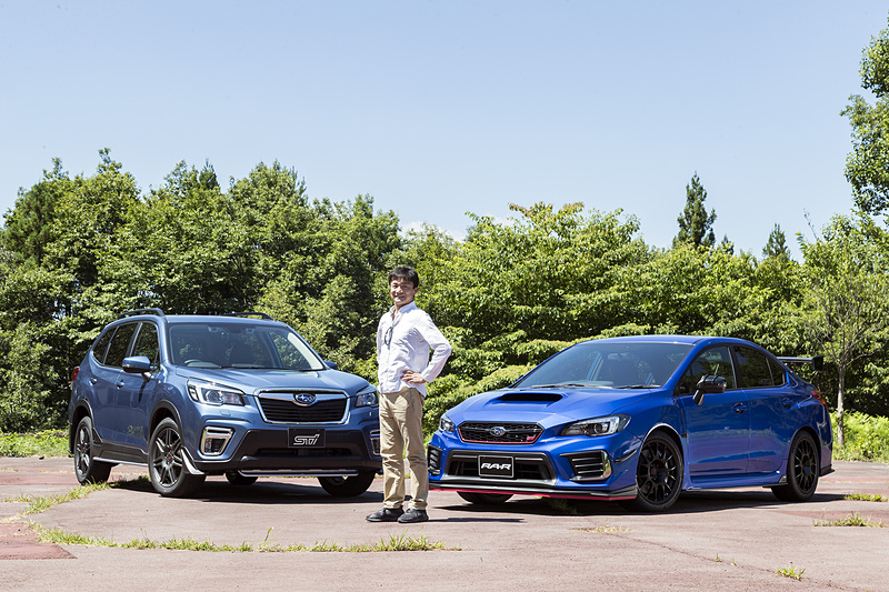 STIのパーツ類を装着した「フォレスター」と「WRX STI TYPE RA-R」