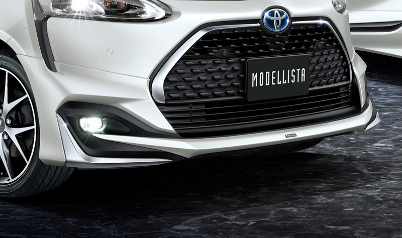 フロントスポイラー：塗装済5万1840円、素地4万5360円